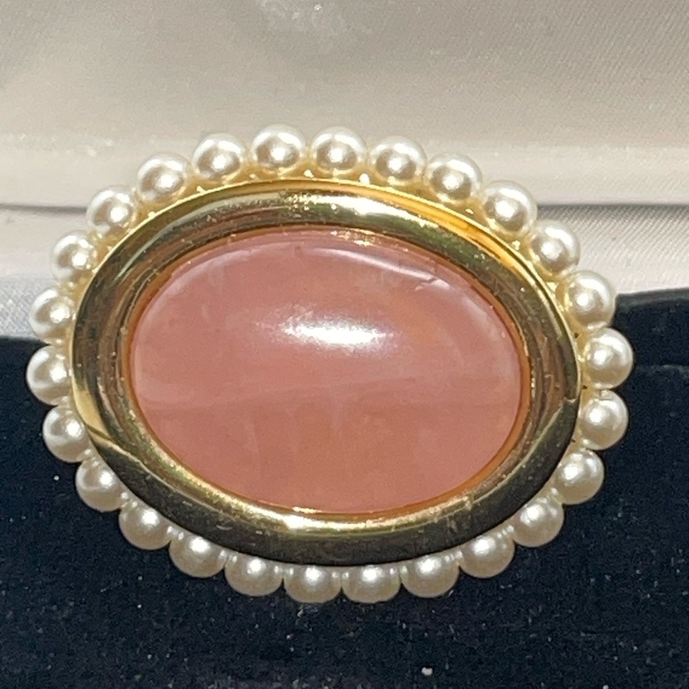 Vintage Napier Rose Quartz Faux Pearl Gold Tone Oval Brooch Tea Rose